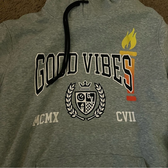 Varsity Style Drawstring hoodie - Picture 3 of 5